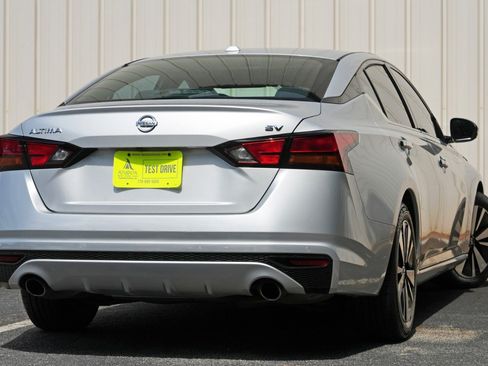 Used 2019 Nissan Altima 2.5 SV FWD image 4