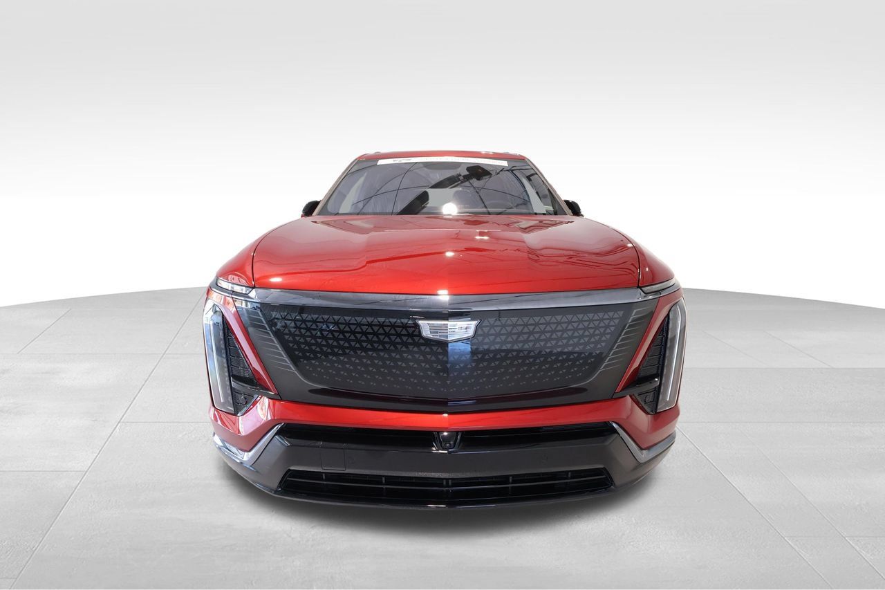Certified 2026 Cadillac Vistiq Sport w/ LPO, Floor Liner Package AWD/4WD image 7