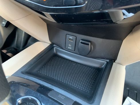 Used 2016 Nissan Rogue SL w/ SL Premium Package image 19