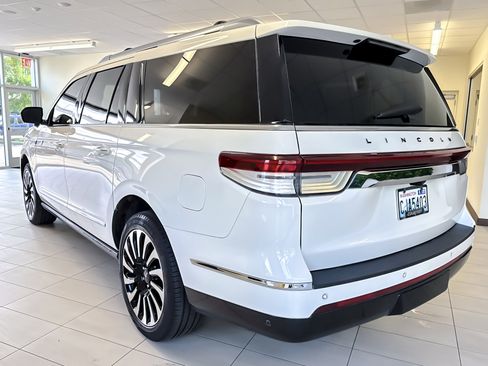 Certified 2023 Lincoln Navigator L Black Label AWD/4WD image 6