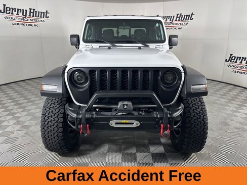 Used 2020 Jeep Gladiator Sport w/ Quick Order Package 24S image 4