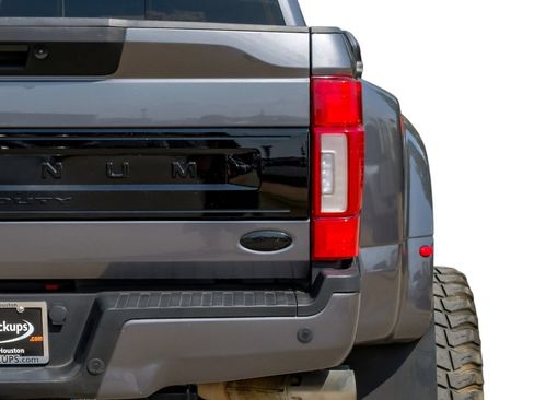 Used 2022 Ford F450 Platinum w/ FX4 Off-Road Package AWD/4WD image 54