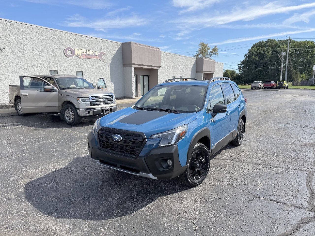 Used 2025 Subaru Forester Wilderness w/ Convenience Package AWD/4WD image 1