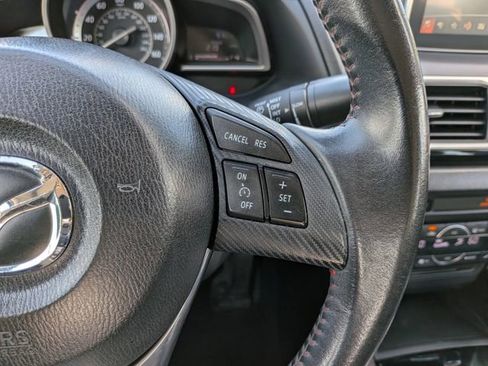 Used 2014 MAZDA MAZDA3 i Grand Touring image 17