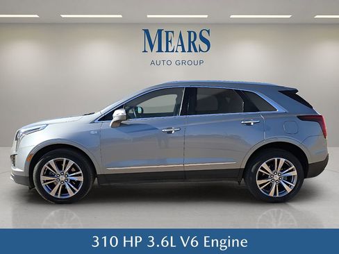 Used 2024 Cadillac XT5 Premium Luxury image 3