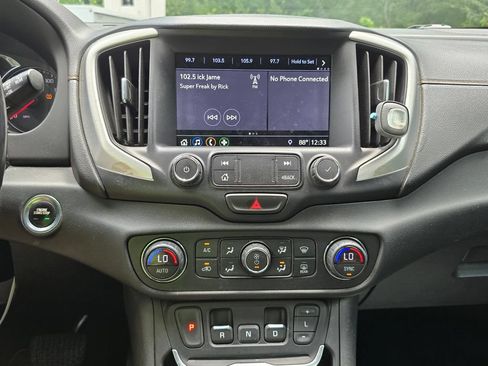 Used 2019 GMC Terrain SLT w/ Preferred Package AWD/4WD image 23