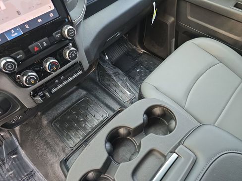 New 2026 RAM 3500 Tradesman w/ Chrome Appearance Group image 24