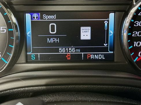 Used 2018 Chevrolet Suburban Premier AWD/4WD image 14
