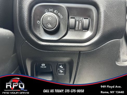 Used 2019 RAM 1500 Big Horn AWD/4WD image 23