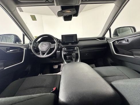 Used 2022 Toyota RAV4 XLE image 17