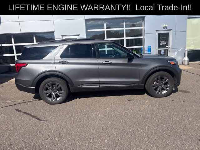 Used 2023 Ford Explorer XLT w/ Equipment Group 202A AWD/4WD image 8