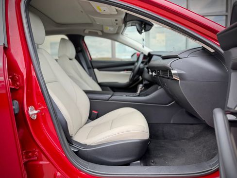 Used 2025 MAZDA MAZDA3 s FWD image 18