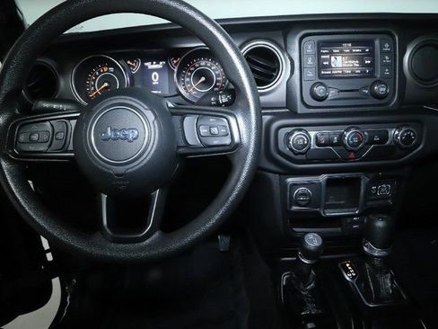 Used 2021 Jeep Wrangler Unlimited Sport image 28