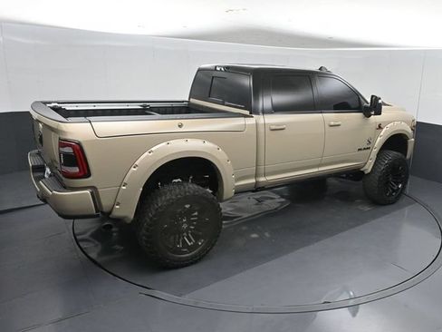 Used 2024 RAM 2500 Limited AWD/4WD image 40