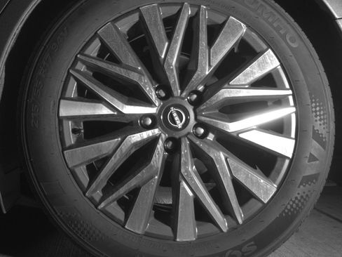 Used 2025 Nissan Altima 2.5 SV FWD image 14