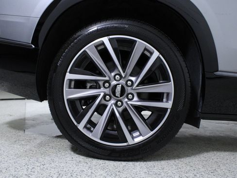 Used 2026 Cadillac Vistiq Sport image 8