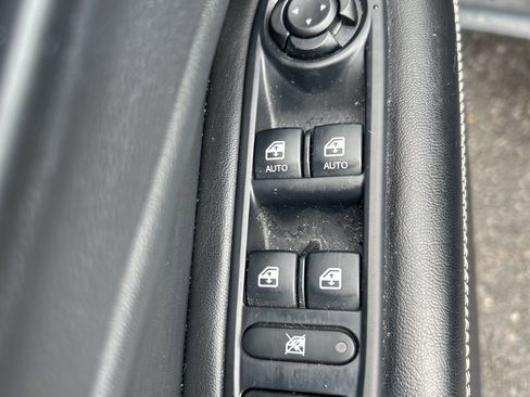 Used 2021 Jeep Compass Latitude AWD/4WD image 16