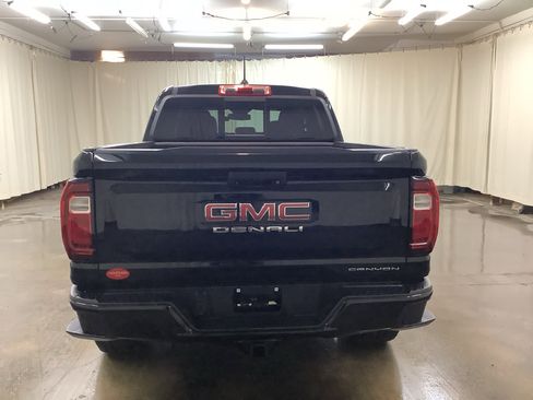 Used 2024 GMC Canyon Denali AWD/4WD image 7