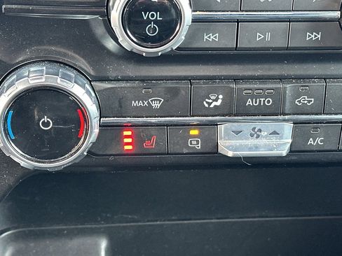 Used 2023 Ford F150 Lightning Pro image 24