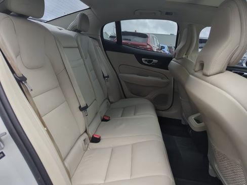 Used 2019 Volvo S60 T6 Momentum w/ Premium Package AWD/4WD image 24