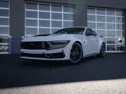 Used 2025 Ford Mustang Dark Horse RWD image 6