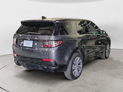 New 2024 Land Rover Discovery Sport Dynamic SE image 5