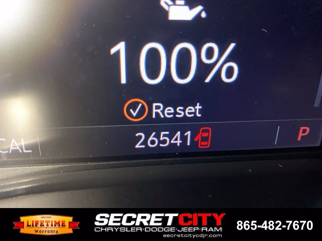 Used 2022 Chevrolet Colorado Z71 AWD/4WD image 17