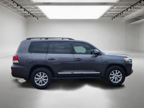 Used 2018 Toyota Land Cruiser w/ Preferred Accessory Package AWD/4WD image 7