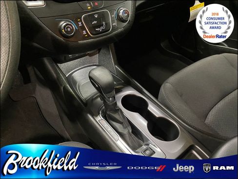 Used 2023 Chevrolet Malibu LS image 24