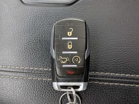 Used 2022 RAM 1500 Laramie AWD/4WD image 31