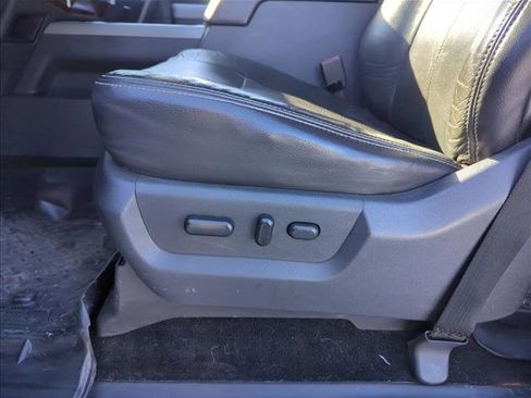 Used 2012 Ford F250 Lariat w/ Lariat Interior Pkg image 10