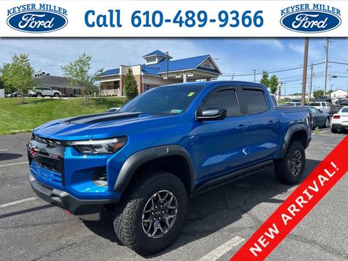 Used 2024 Chevrolet Colorado ZR2 w/ ZR2 Convenience Package III AWD/4WD image 1