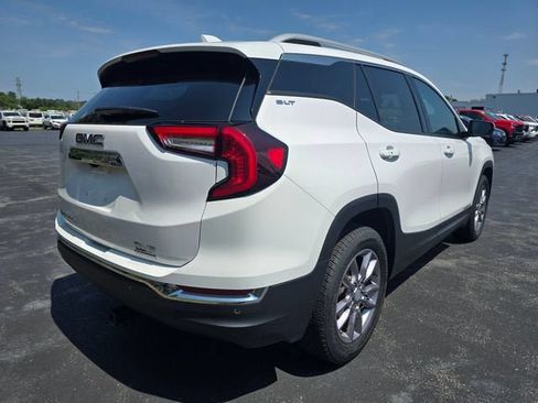 Used 2023 GMC Terrain SLT w/ Tech Package AWD/4WD image 3
