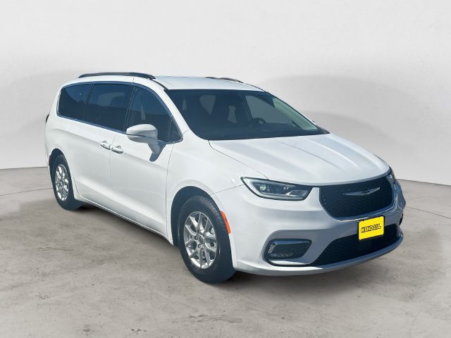 Used 2022 Chrysler Pacifica Touring-L FWD image 7