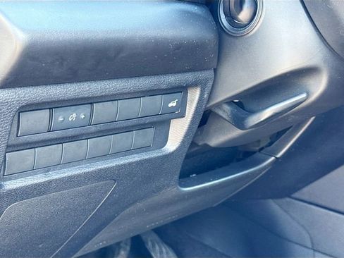 Used 2024 Mitsubishi Outlander SE FWD image 10
