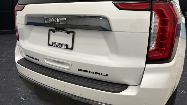 Used 2024 GMC Yukon XL Denali Ultimate AWD/4WD image 43