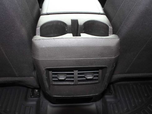 Used 2023 Chevrolet Colorado Trail Boss w/ Technology Package AWD/4WD image 30