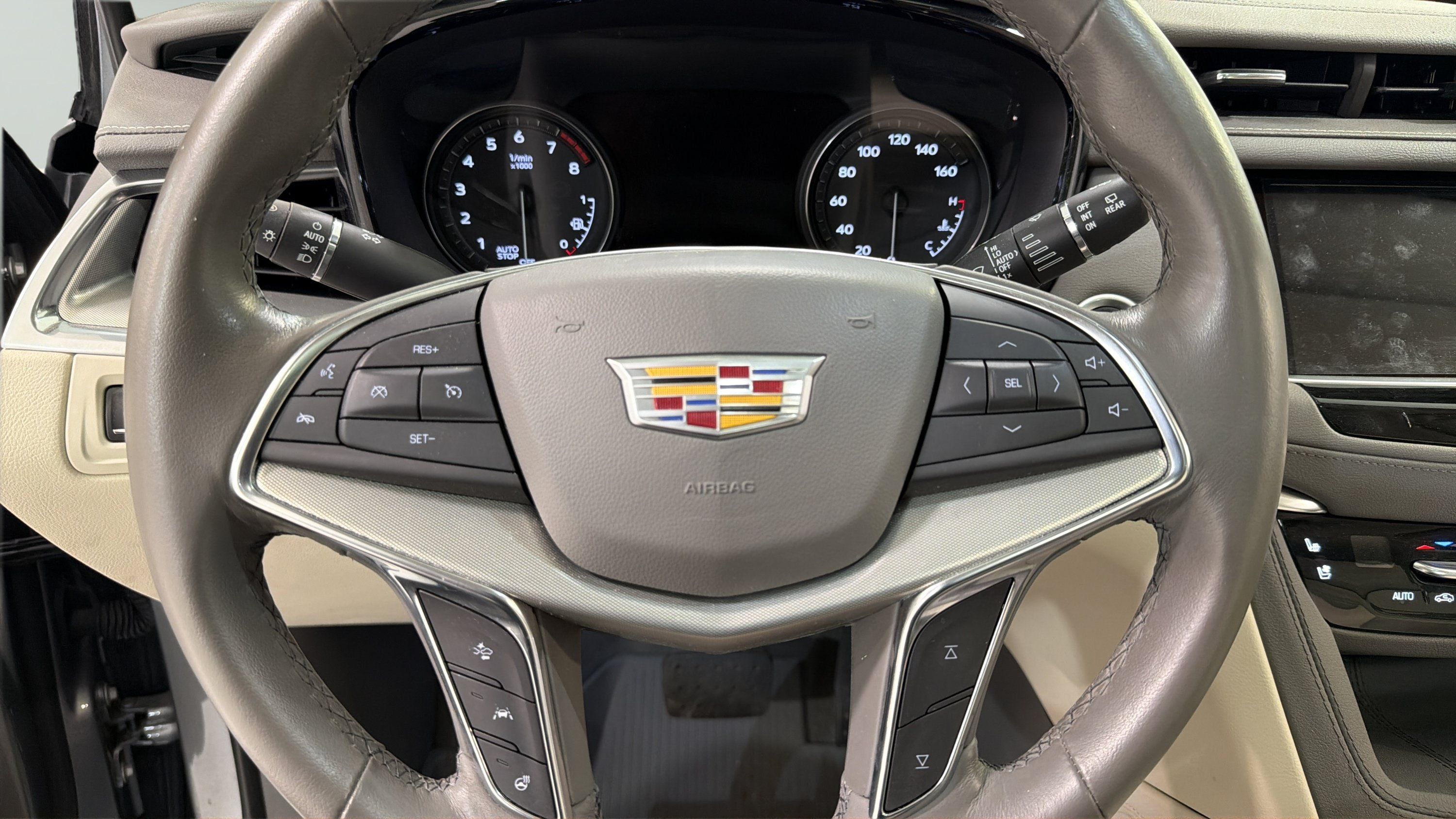 Used 2024 Cadillac XT5 Premium Luxury w/ Technology Package FWD image 12