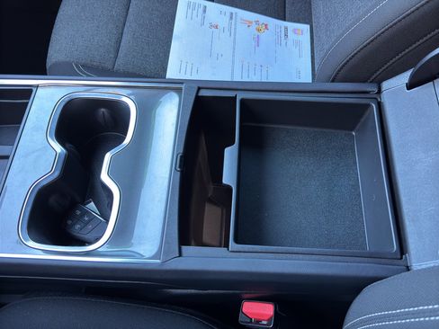 Used 2026 GMC Acadia Elevation image 33