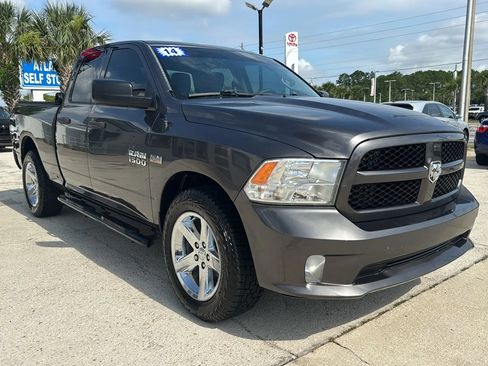 Used 2014 RAM 1500 Express RWD image 7