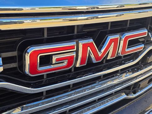 Used 2025 GMC Sierra 1500 SLT RWD image 5