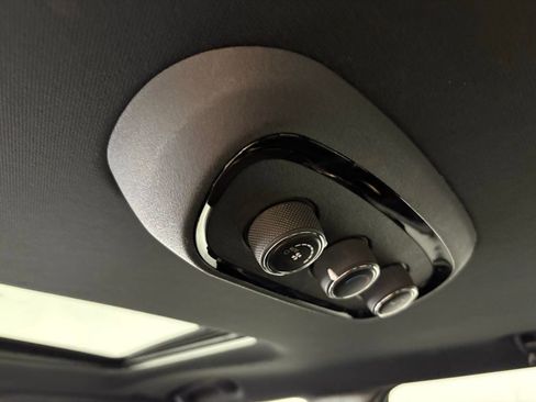 Used 2024 Dodge Durango R/T image 37