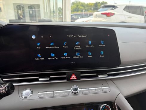 Used 2025 Hyundai Elantra SEL FWD image 21