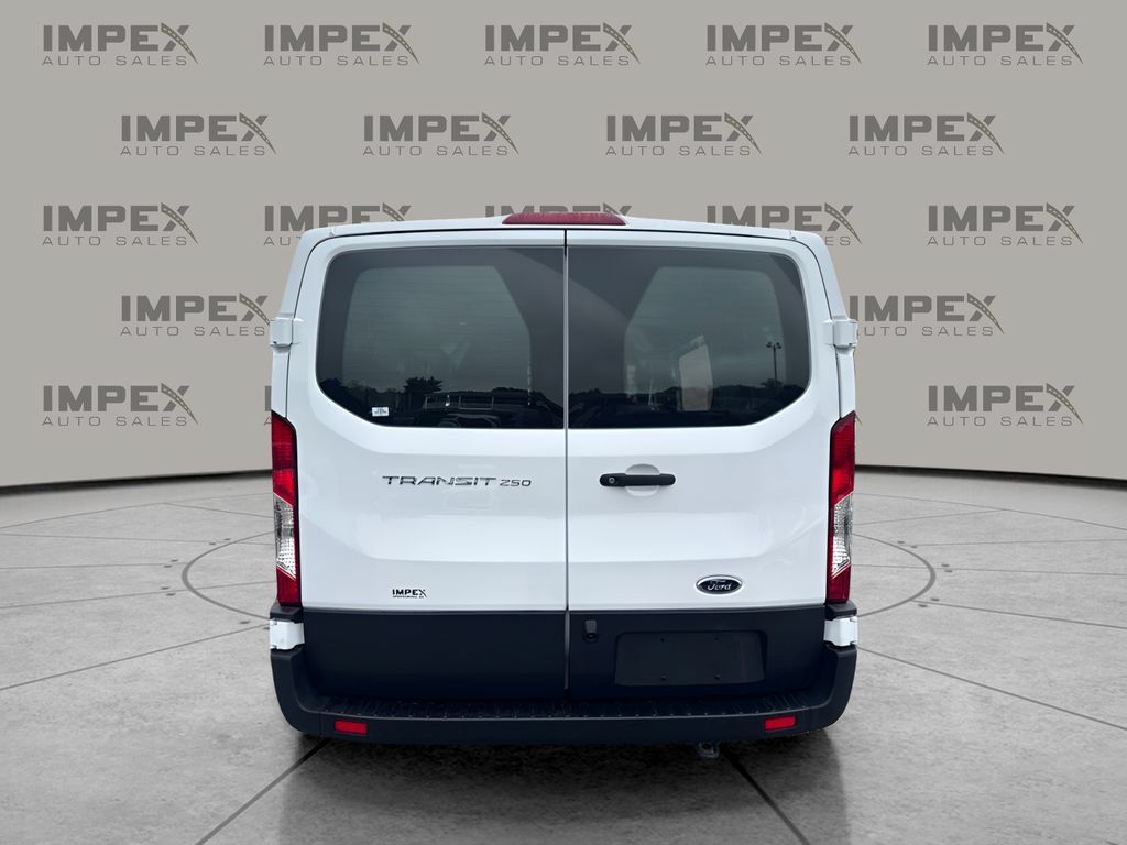 Used 2025 Ford Transit 250 Low Roof w/ Exterior Upgrade Package RWD image 4