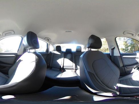 Used 2025 Volkswagen Jetta SE image 42