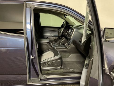 Used 2018 Chevrolet Colorado Z71 w/ Centennial Edition image 34