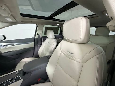 New 2025 Cadillac XT5 Premium Luxury w/ Technology Package image 10