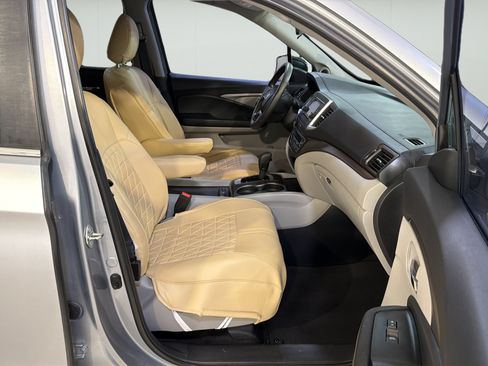Used 2020 Honda Pilot LX image 22