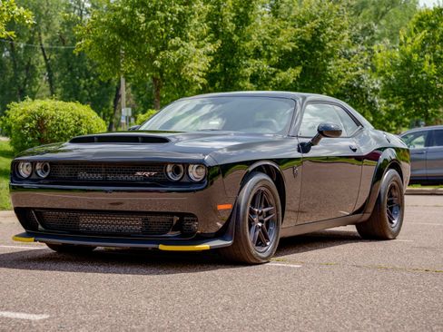 Used 2023 Dodge Challenger SRT Hellcat Redeye RWD image 3