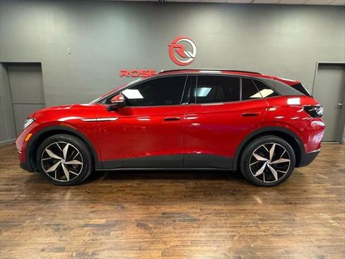 Used 2023 Volkswagen ID.4 Pro image 2